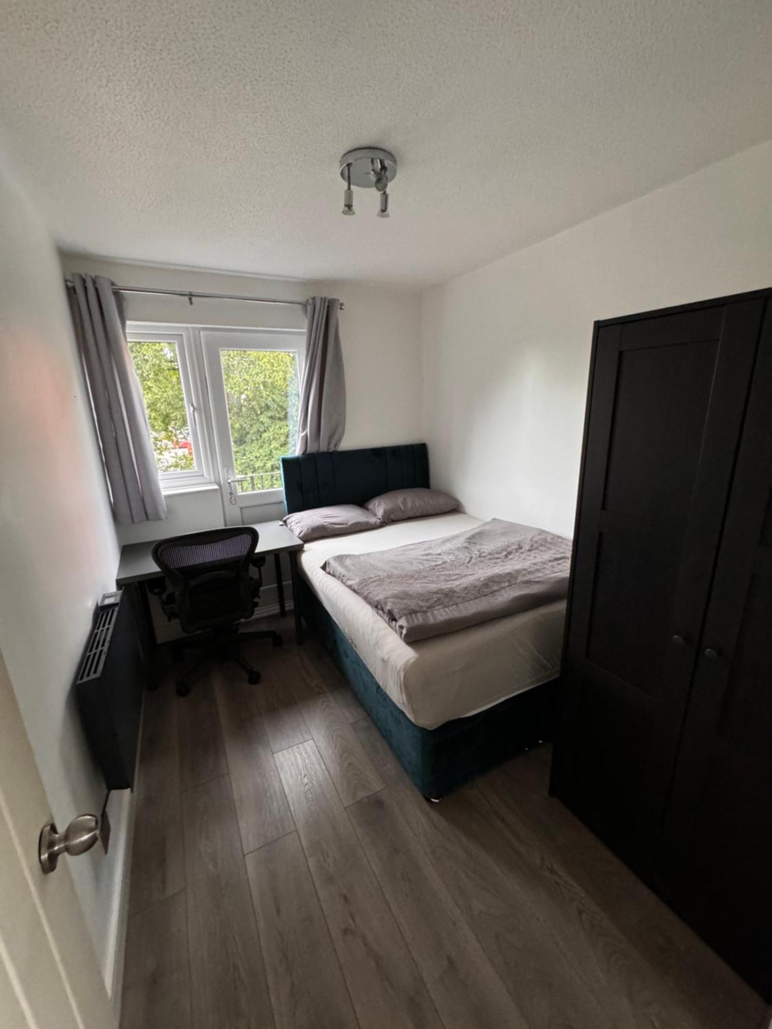 Modern 2 Bed Apartment & Free Parking Кентърбъри Екстериор снимка